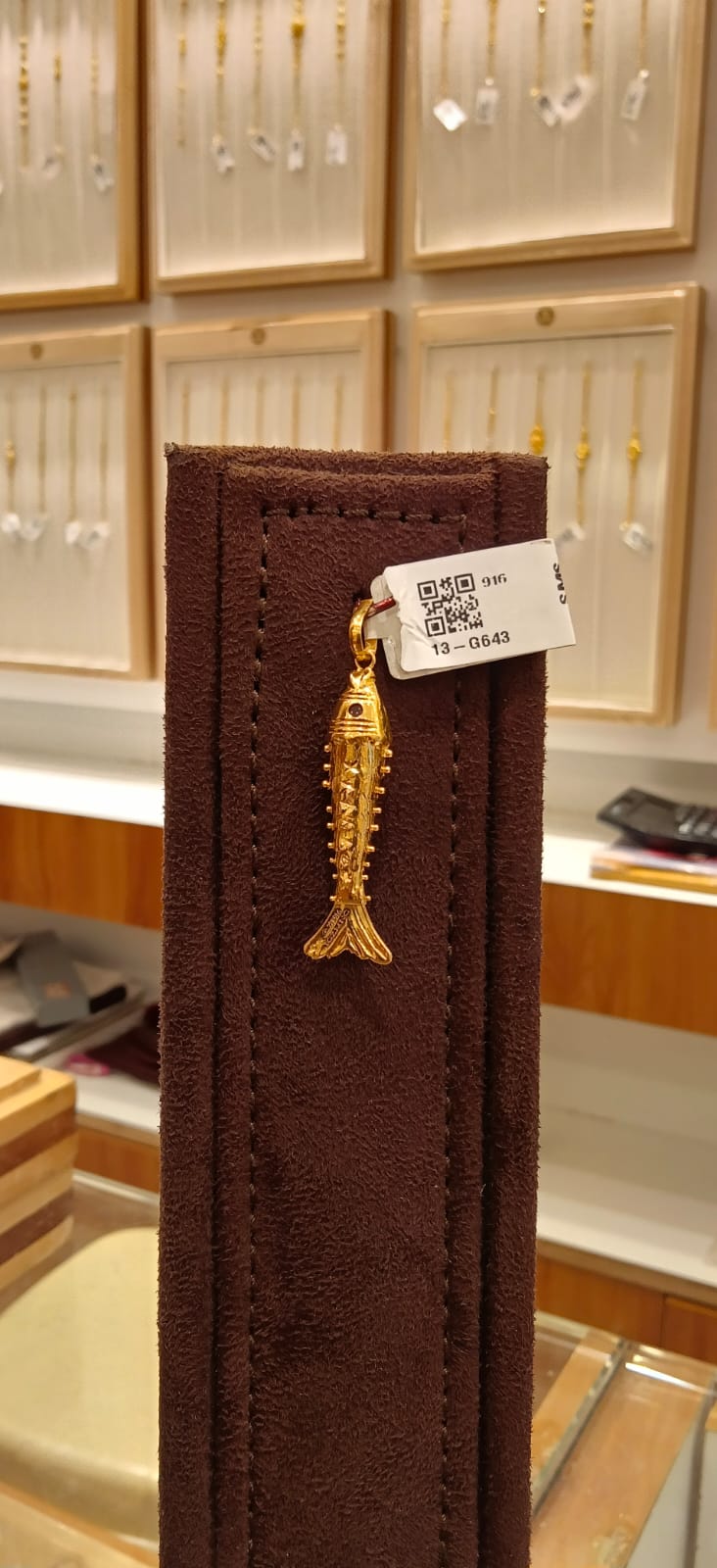 Single Hook Dollar